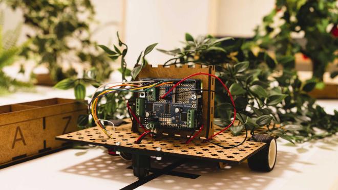 Un robot diseñado para trabajar en un proyecto de permacultura de los estudiantes de ingeniería mecánica de la Escuela Politécnica de Zúrich, Suiza. Crédito de la imagen: pdz/ETH Zürich